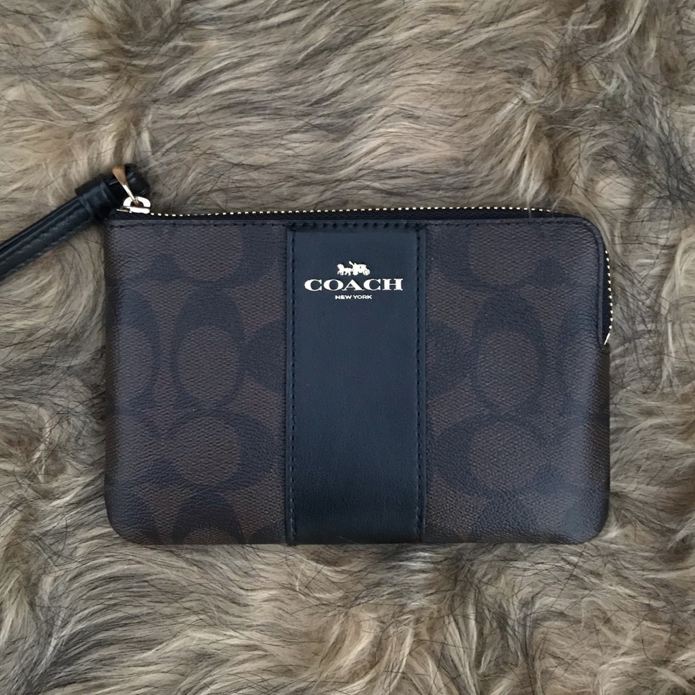 Coach Signature Leather Wristlet Brown Black